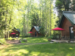 Гостиница Across the Creek Cabins  Клируотер